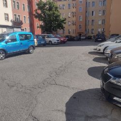 Prostor vnitrobloku v Guldenerově ulici se promění 
