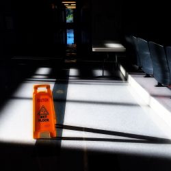 První školu v Plzni uklízejí roboti