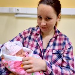 Prvním krajským miminkem roku 2019 je Laurinka narozená ve Stodě