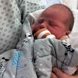 Emily se narodila minutu po půlnoci, v krajských nemocnicích byl první Martin