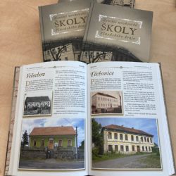Publikace Zaniklé venkovské školy Plzeňského kraje má druhý díl
