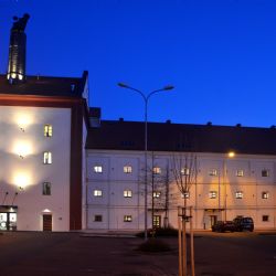 Putovní výstava se přesouvá do prostor další vítězné stavby - Pivovaru Domažlice