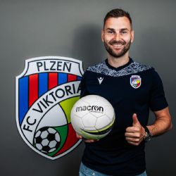 Radim Řezník podepsal Viktorce ještě na rok