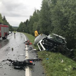 Řidič peugeotu zemřel při páteční nehodě u Rokycan