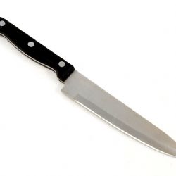 Rozepře cizinců na ubytovně skončila pobodáním a pokusem vraždy