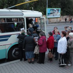 Senioři z „Trojky“ se podívají do kláštera Teplá historickým autobusem