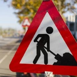 Silnice v Plzeňském kraji jsou v polovině zimy samá díra