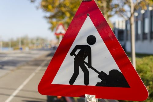 Foto: Řidičům v Plzni komplikuje jízdu rekonstrukce Studentské ulice