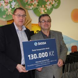 Škoda Transportation podpořila seniory a matky v tísni