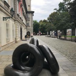 Sochařská linka festivalu Sculpture Line vede i do Plzně