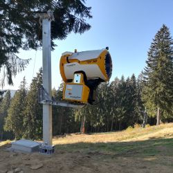 Špičák před zimou. Nová sněžná děla, dražší skipasy