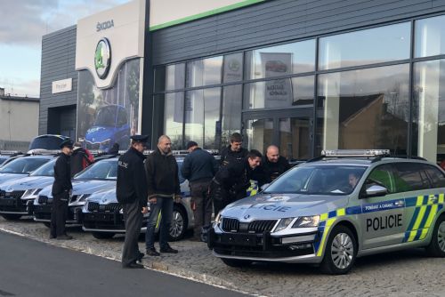 Obrázek - Společnost Auto CB úspěšně předala 20 speciálně upravených vozidel Policii ČR