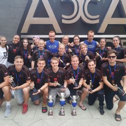 Sportovci Western Stars přivezli z Milána tři poháry