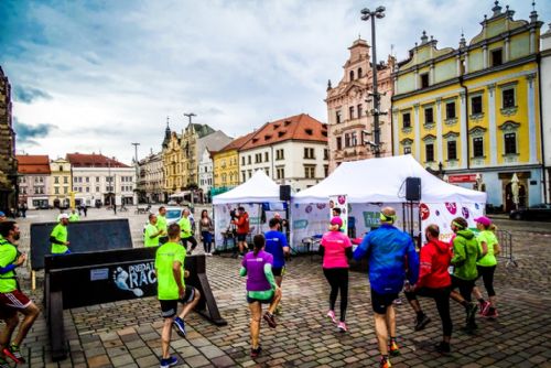 Foto: Sportovní akci Rozběháme Plzeň odstartovaly tři desítky běžců