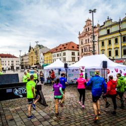 Sportovní akci Rozběháme Plzeň odstartovaly tři desítky běžců