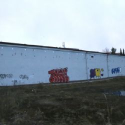 Sprejer řádil na plzeňských Slovanech