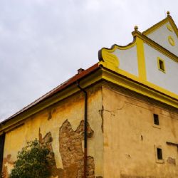 Stodola a sýpka Litického dvora se dočkaly opravy