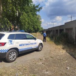 Strážníci kontrolovali bezdomovce na Slovanech