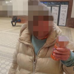 Strážníci předali policistům dva hledané: Klíčová byla místní znalost