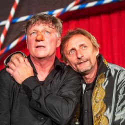 Švanda dudák se s prostorem U Ježíška loučí, Cyrano přidává představení