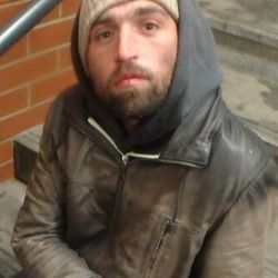 Totožnost mrtvého z Berounky je známá. Pomůžete policii?