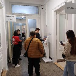 Třetí rok charitní pomoci ukrajinským uprchlíkům v kraji: prioritou je integrace 