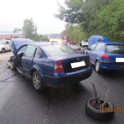 Tři vozy havarovaly u Hostouně