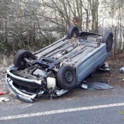 U Krchleb bouralo auto s multikárou