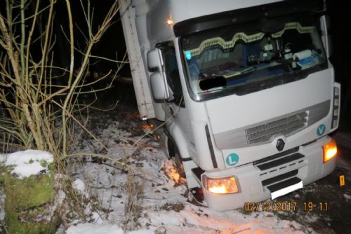 Foto: U zaniklé Švarcavy boural opilý řidič kamionu
