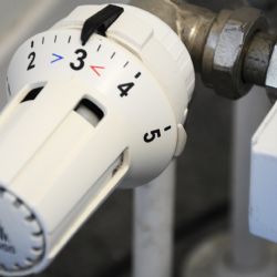 Ceny energií ohrožují ubytování pro Ukrajince