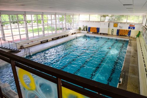 Foto: V bazénu SK Radbuza bude díky městským dotacím čistší voda