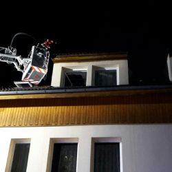 V Kolinci hořela bytovka: patnáct evakuovaných