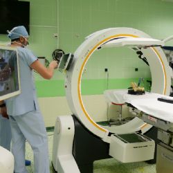 Nové operační stoly i výtahy. FN Plzeň letos plánuje významné investice