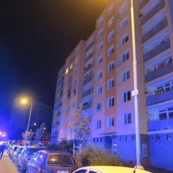 V Plzni na Košutce vyhořel byt pravděpodobně od powerbanky 