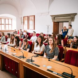V Plzni převzalo ocenění DofE téměř 20 lidí z Plzeňského kraje