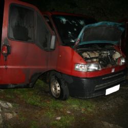 V Poběžovicích zapaluje žhář auta
