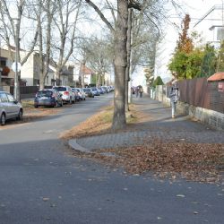 V Rodinné a Sokolské ulici v Lobzích vznikne stezka pro pěší i cyklisty a parkoviště K+R 