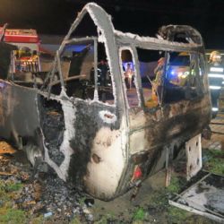 Ve Šťáhlavicích vzplál před domem karavan s tlakovými lahvemi 