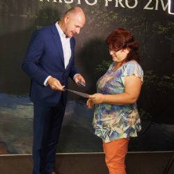 Vítězný tým Mezinárodních her seniorů ocenil hejtman