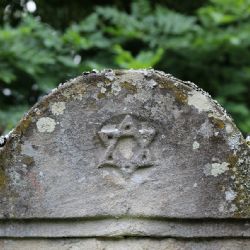 Vydejte se po židovských stopách v Mutěníně a Poběžovicích