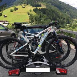 Z hotelu v Klenčí ukradli dvě kola Specialized za 125 tisíc