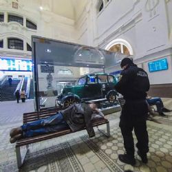 Z nádraží chtěl na záchytku, přání mu strážníci splnili