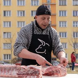 Zabijačkové pochoutky byly na Borech vyprodány