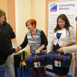 Žáci technických oborů převzali kufříky s nářadím