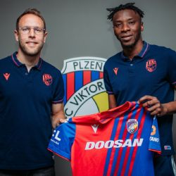 Záložník Ibrahim Traoré přestupuje do plzeňské Viktorie