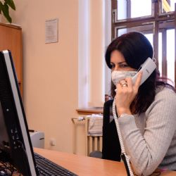 Zaměstnanci magistrátu v Plzni trasují společně s hygieniky 