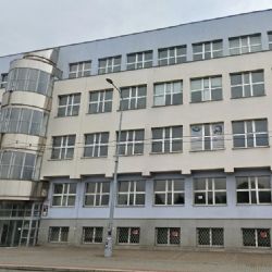 ZČU bude znovu prodávat budovu bývalého ředitelství Škodovky