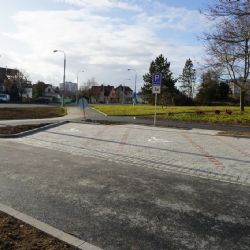 Zrekonstruovaná Lábkova ulice zvyšuje kapacitu i komfort parkování