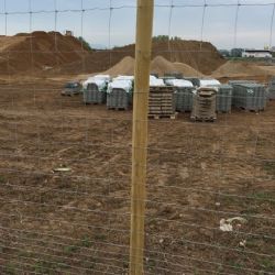 Dodáváme a montujeme dočasná oplocení pro staveniště