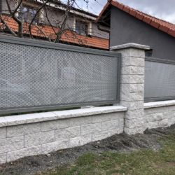 Nové oplocení z tahokovu v Letkově